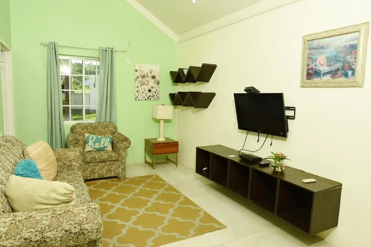 Private 2 Bedroom - Pool N Beach 205A Montego Bay 0*,  Giamaica
