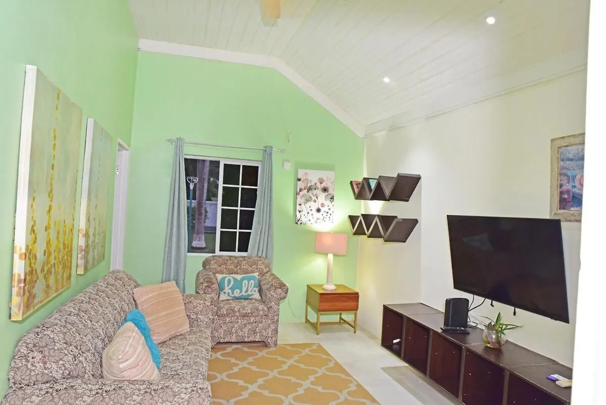 Private 2 Bedroom - Pool N Beach 205A Montego Bay Appartamento