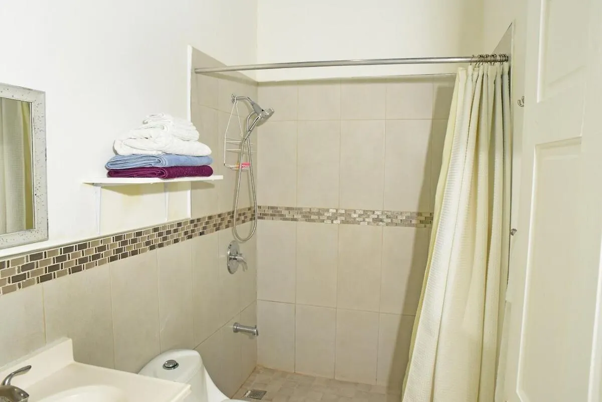 Appartamento Private 2 Bedroom - Pool N Beach 205A Montego Bay